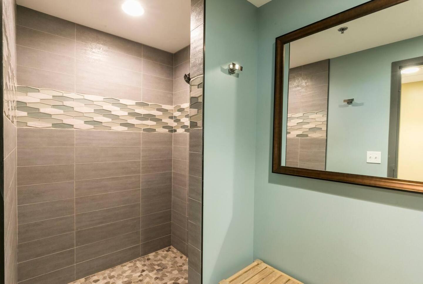 Luxury Oceanfront 2 Bedroom Apartment At Waikiki Beach Tower Honolulu Eksteriør bilde