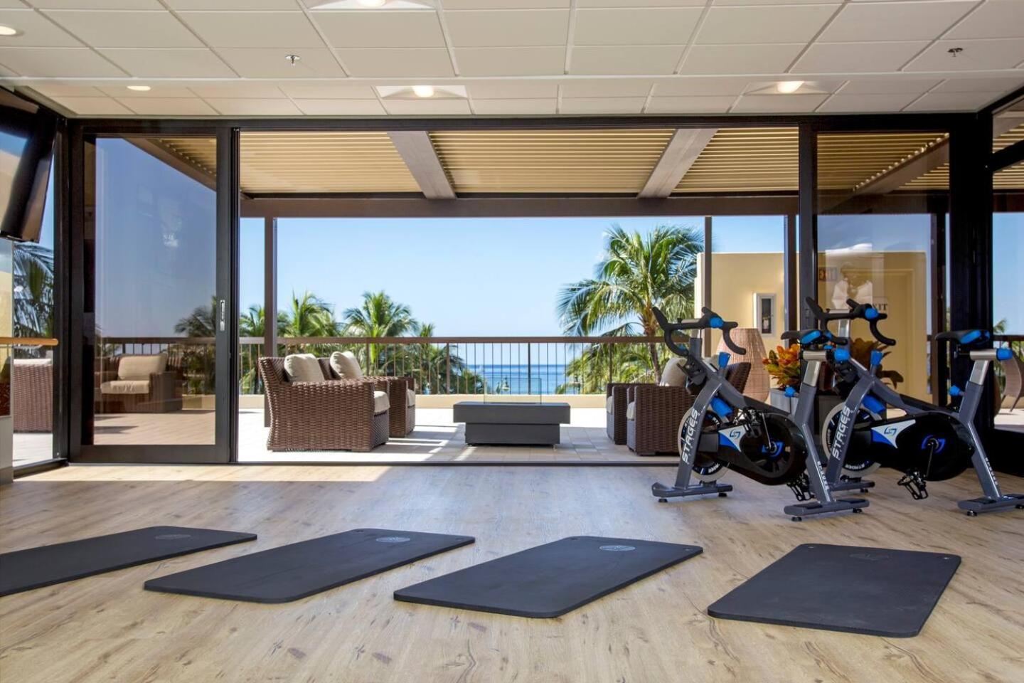 Luxury Oceanfront 2 Bedroom Apartment At Waikiki Beach Tower Honolulu Eksteriør bilde