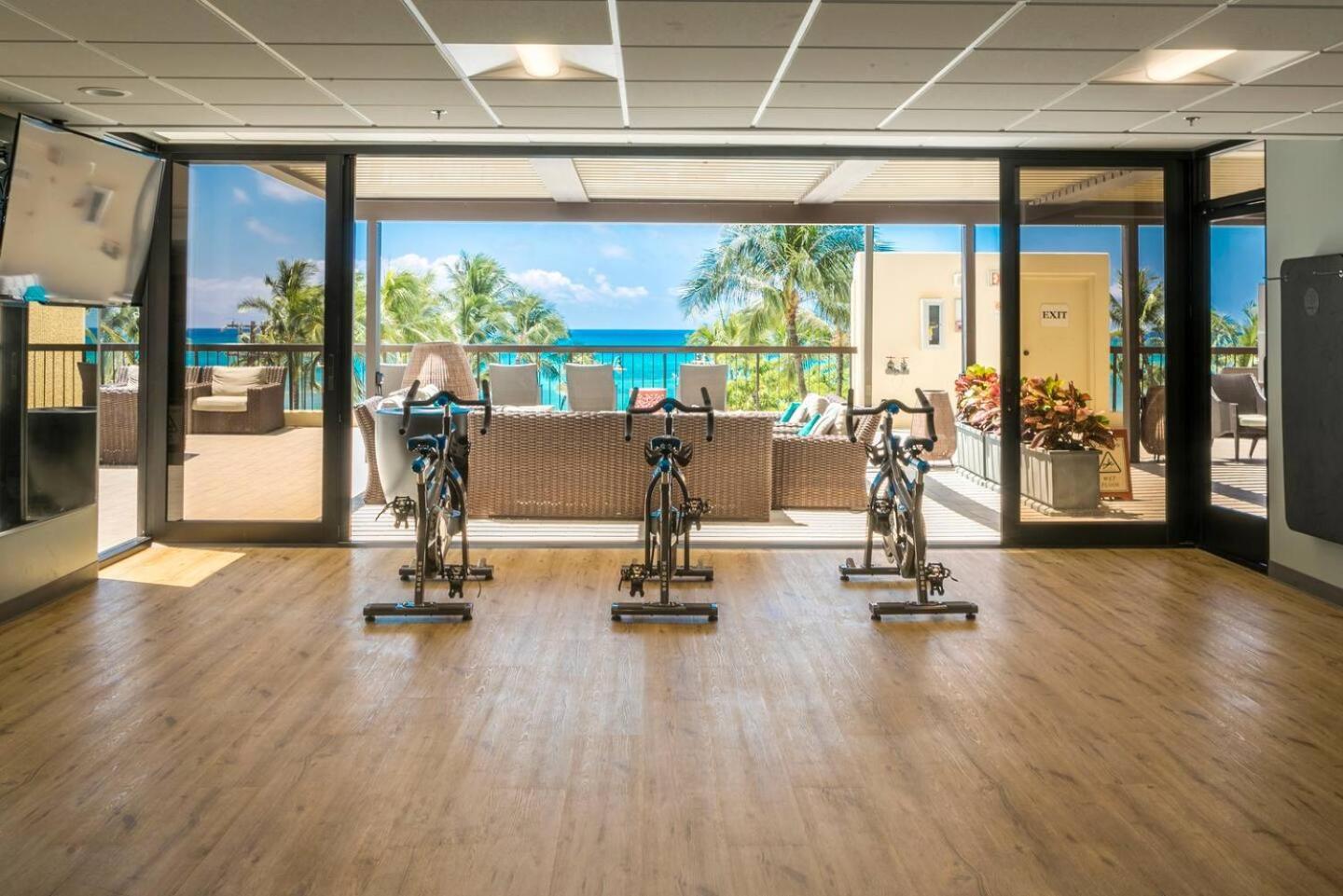 Luxury Oceanfront 2 Bedroom Apartment At Waikiki Beach Tower Honolulu Eksteriør bilde