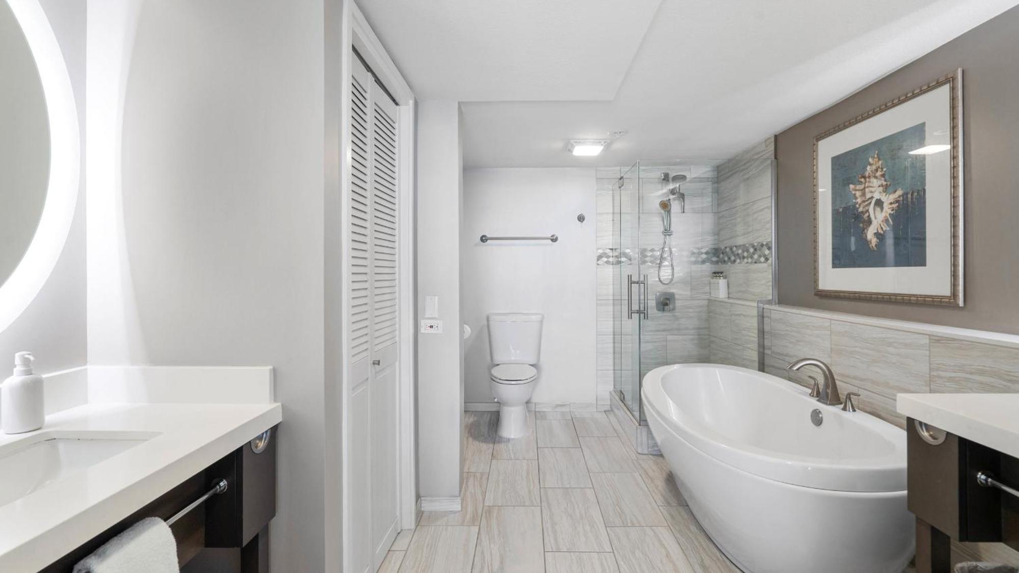 Luxury Oceanfront 2 Bedroom Apartment At Waikiki Beach Tower Honolulu Eksteriør bilde